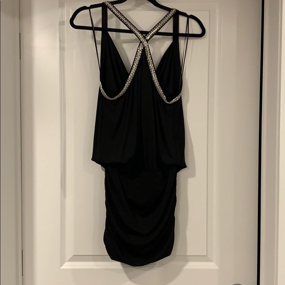 Gorgeous flattering Guess black dress EUC - Picture 2 of 8